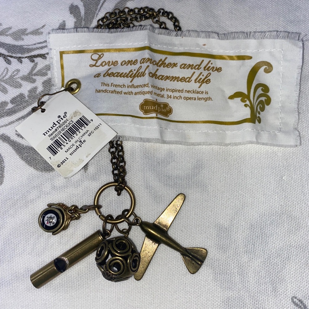 Mud‎ Pie Charm Traveler Necklace
VTG INSPIRED Chain Boho
Bohemian Jewelry